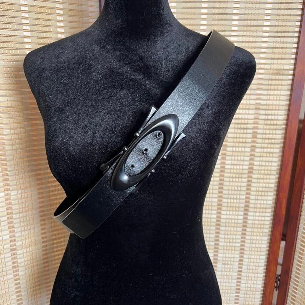 Vintage Y2K Oakley Black Leather Belt Ellipse Logo Size M